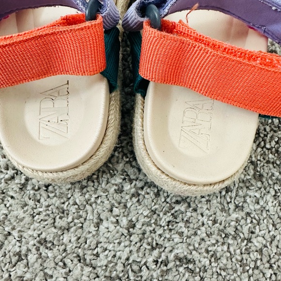 Zara sandals size 31/13 - Picture 9 of 9